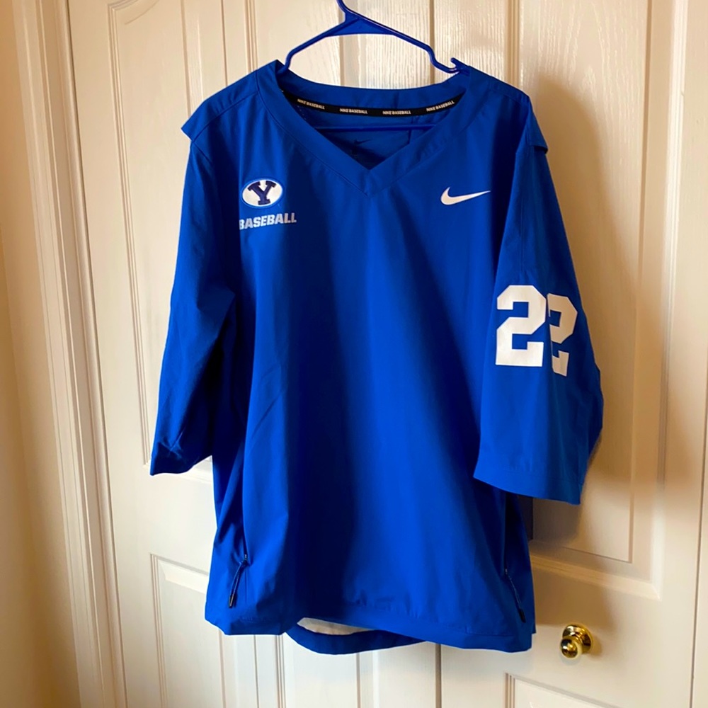 Nike BYU baseball light jacket!